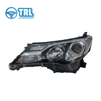 8113042541 टोयोटा Rav4 एलईडी / हेलोजन फ्रंट एंड रियर लैंप पार्ट नंबर 8113042542