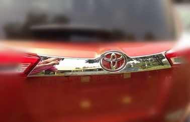 अच्छी कीमत टोयोटा RAV4 2013 2014 ऑटो बॉडी ट्रिम पार्ट्स रियर ट्रिम स्ट्रिप क्रोम ऑनलाइन